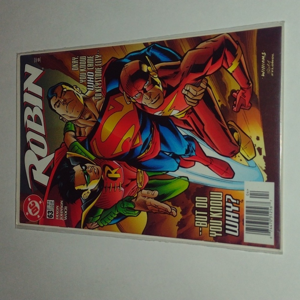DC COMICS - Picture 2 of 3